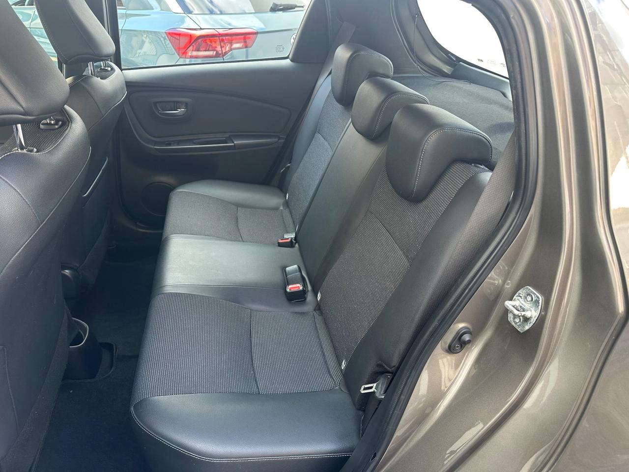 Toyota Yaris 1.0 5 porte Lounge