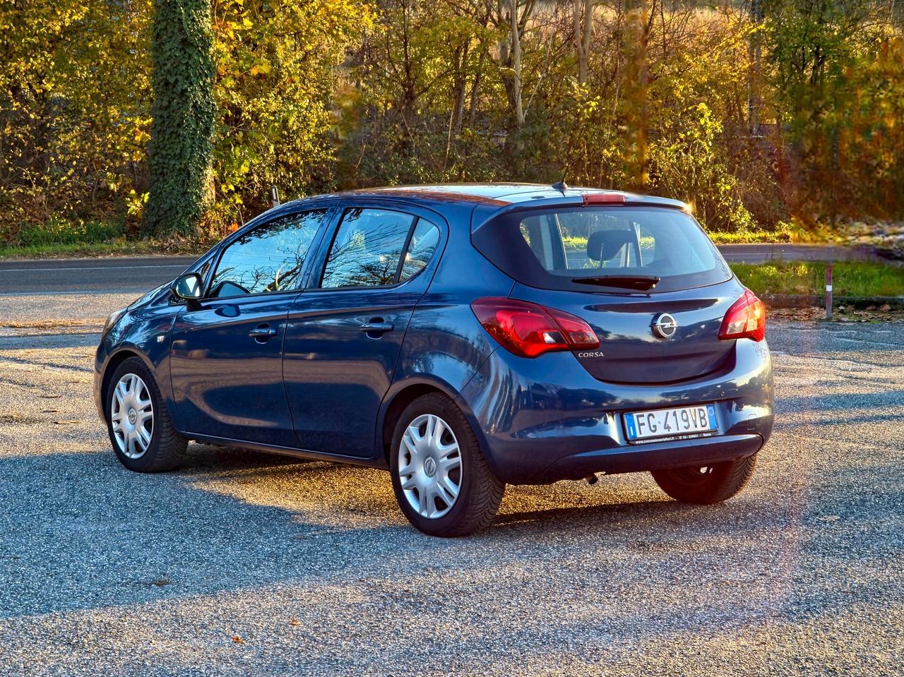 Opel Corsa 1.2 Coupé Innovation 2016-E6 Manuale NEO 5P