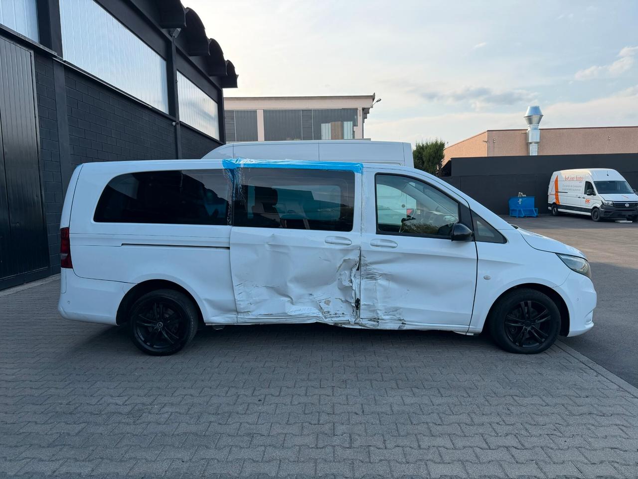 Mercedes-benz Vito 2.2 Extra-Long 9 POSTI ! INCIDENTATO START OK !