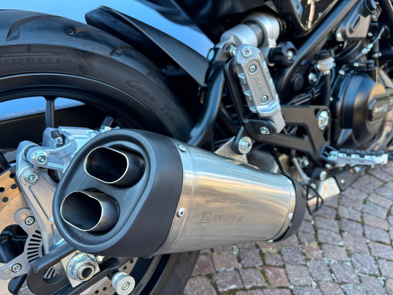 Benelli Leoncino 500
