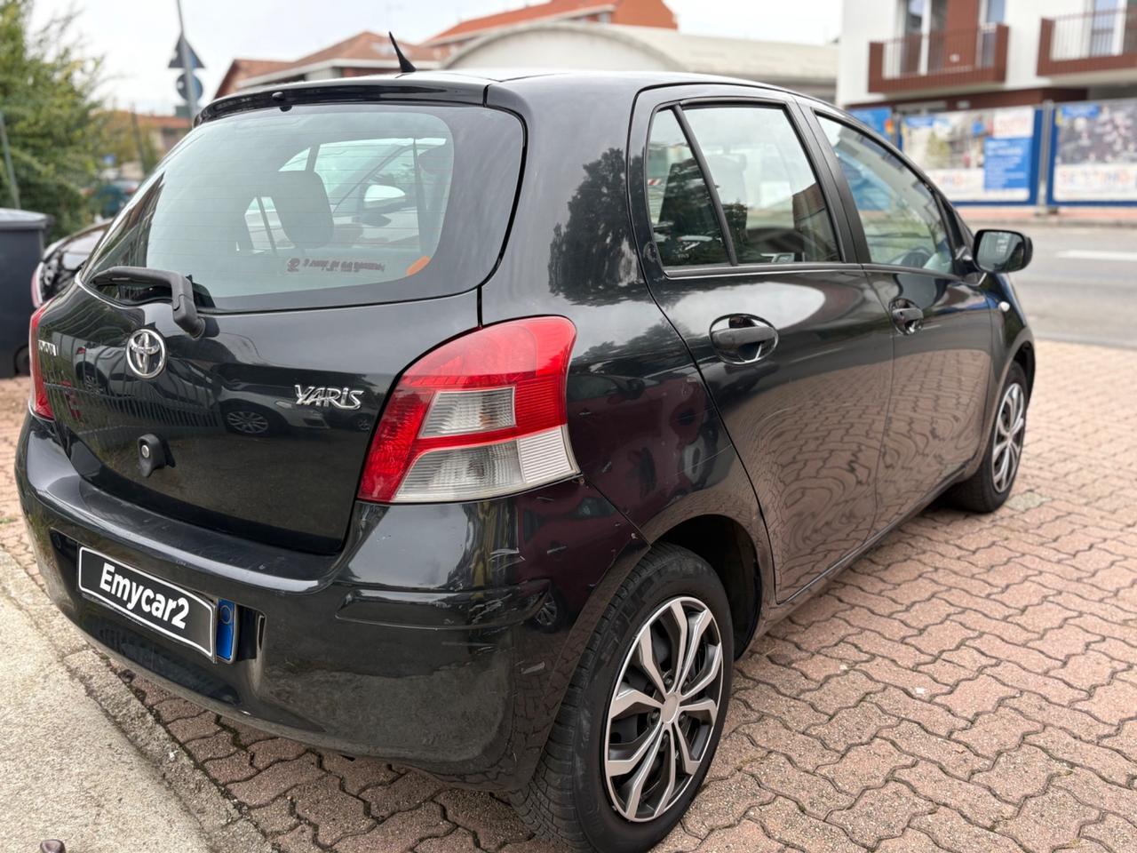 Toyota Yaris 1.0 5 porte Sol