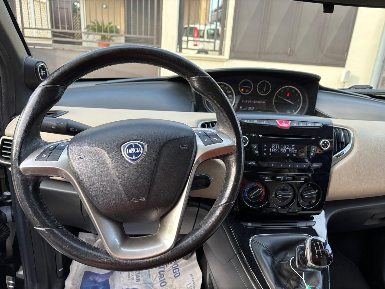 Lancia Ypsilon 1.2 69 CV 5 porte GPL Ecochic Platinum