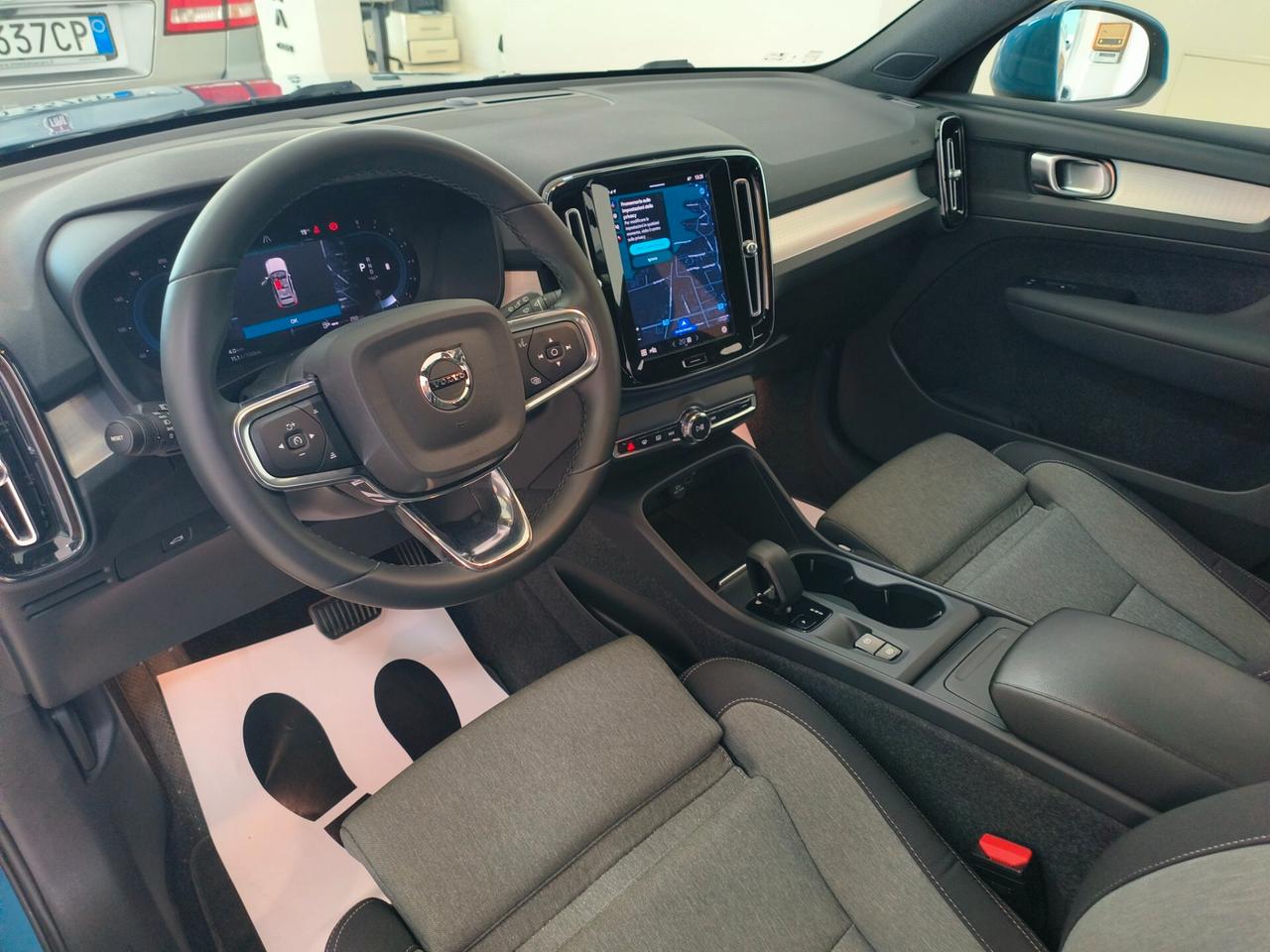 Volvo XC40 B3 automatico Core