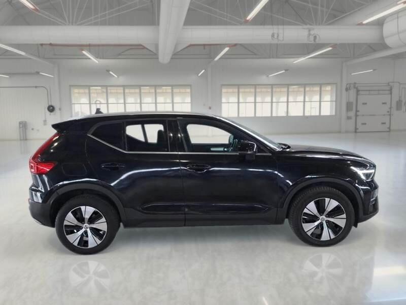 VOLVO XC40 T4 PLUG-IN AUTOCARRO N1