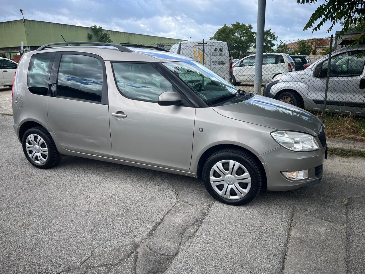 Skoda Roomster 1.2 TDI CR 75CV Active 2014 144.000 KM
