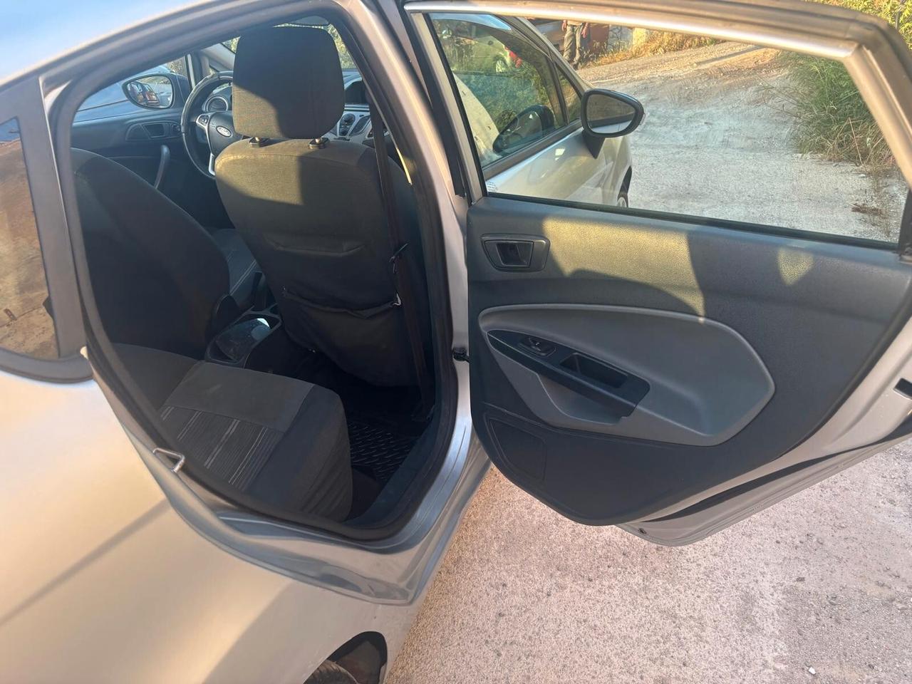 Ford Fiesta 1.4 5 porte Bz.- GPL Titanium