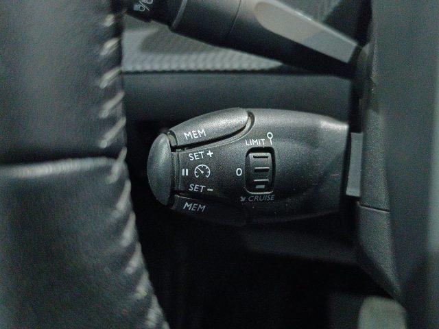 PEUGEOT 208 motore elettrico 136 CV 5 porte Allure