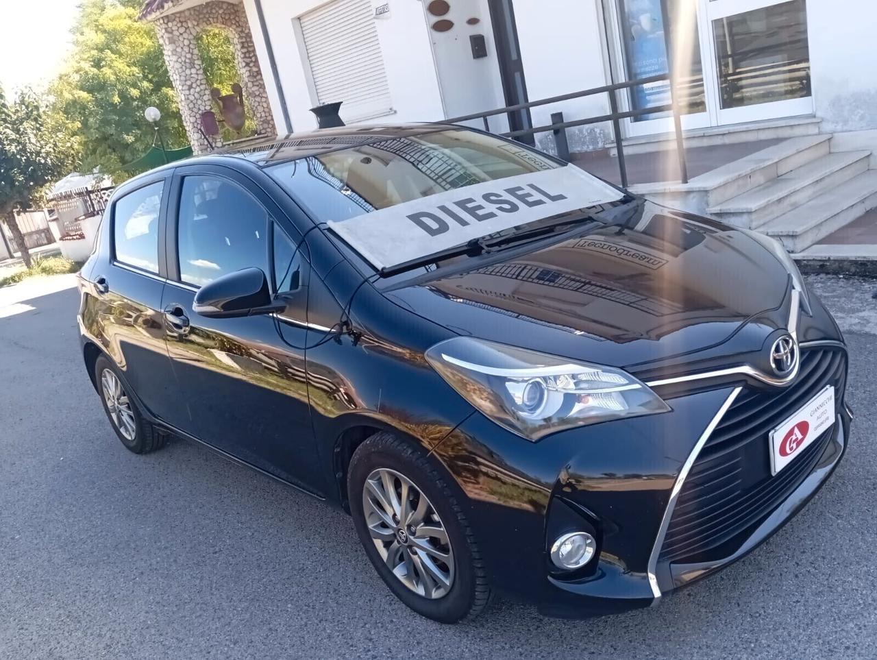 Toyota Yaris 1.4 D 90CV 6M 5 PORTE ACTIVE unipro ben tenuta