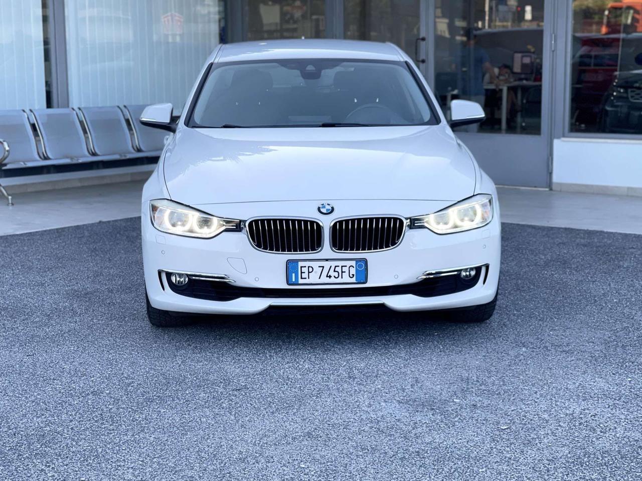 BMW 320 2.0 Benzina 184CV E6 - 2012