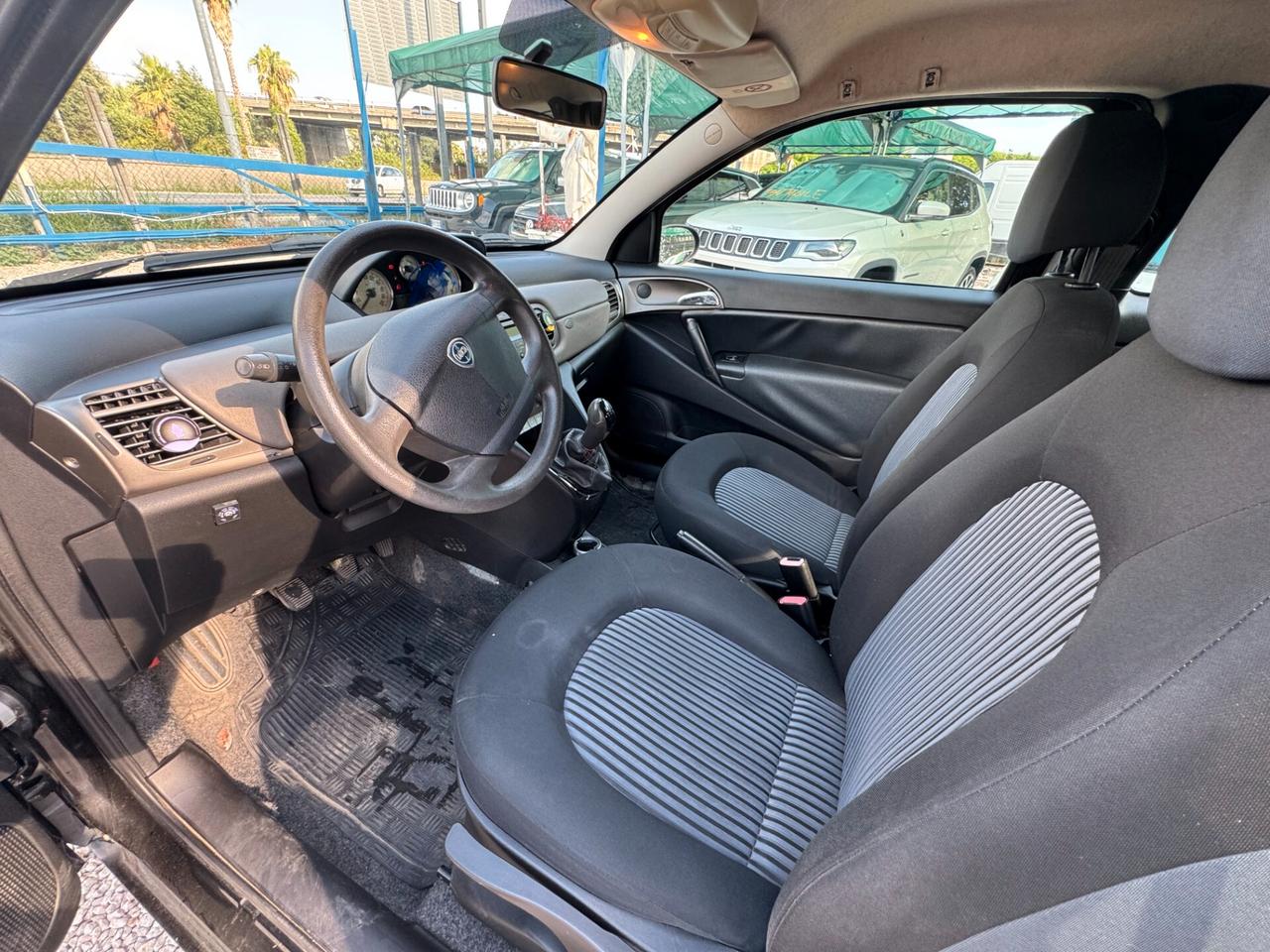 Lancia Ypsilon 1.2 Oro GPL clima idroguida