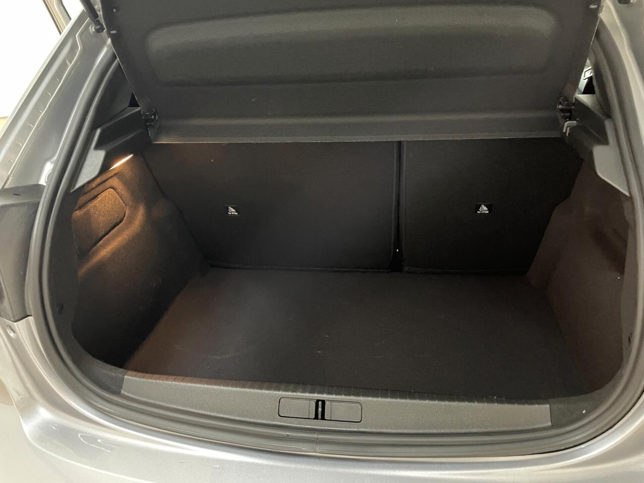 Peugeot 208 PureTech 100cv 5 porte Allure