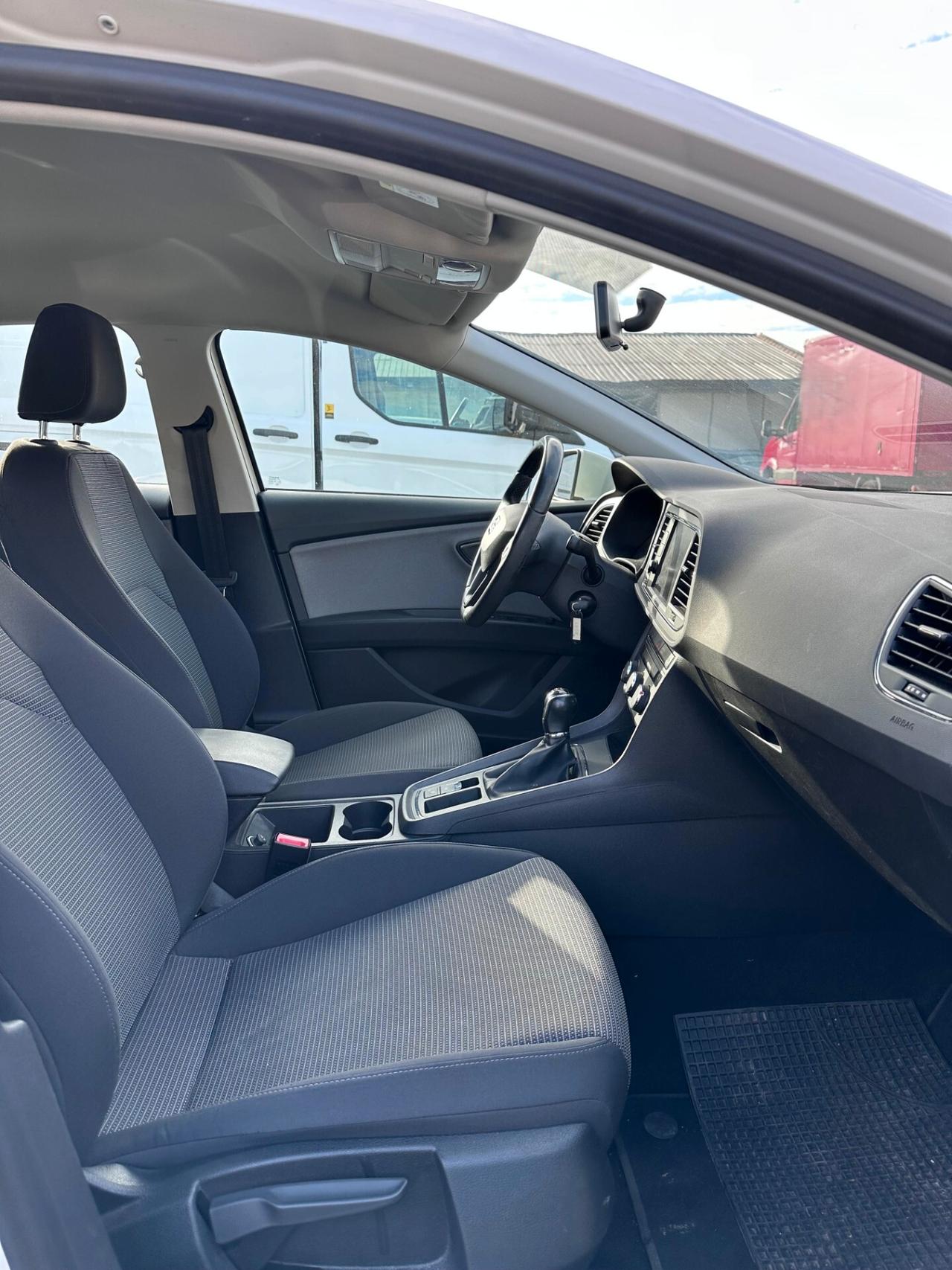 Seat Leon 1.5 TGI DSG 5p. Business INCIDENTATA