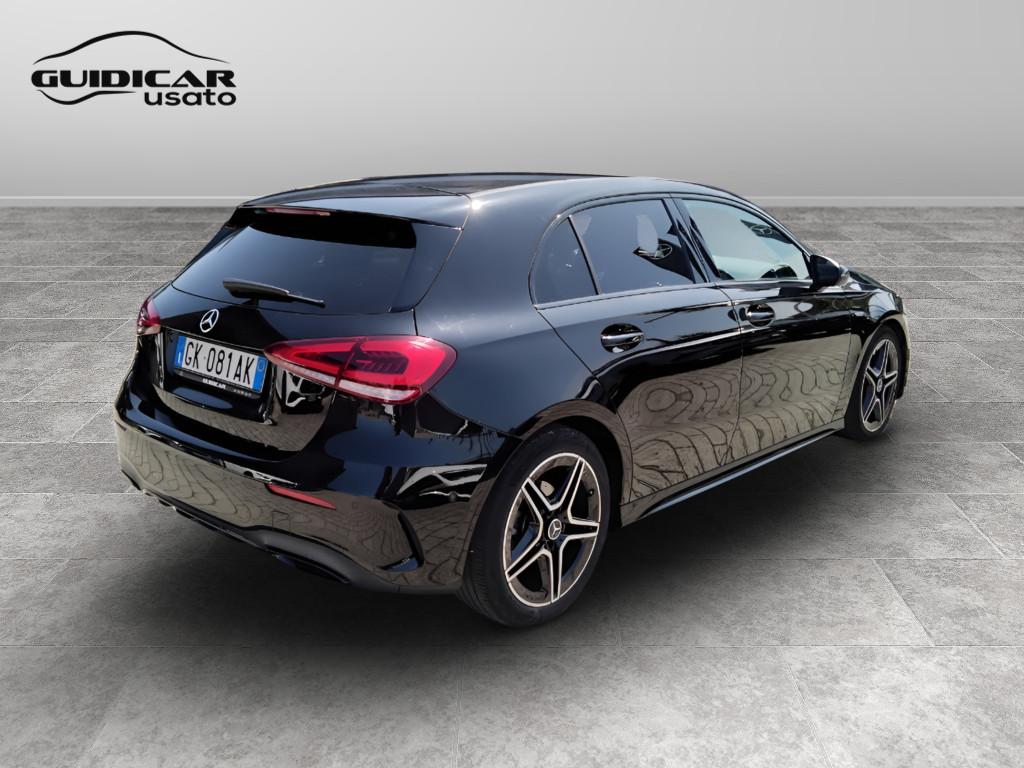 Mercedes-Benz Classe A - W177 2018 - A 180 d Premium Night edition auto