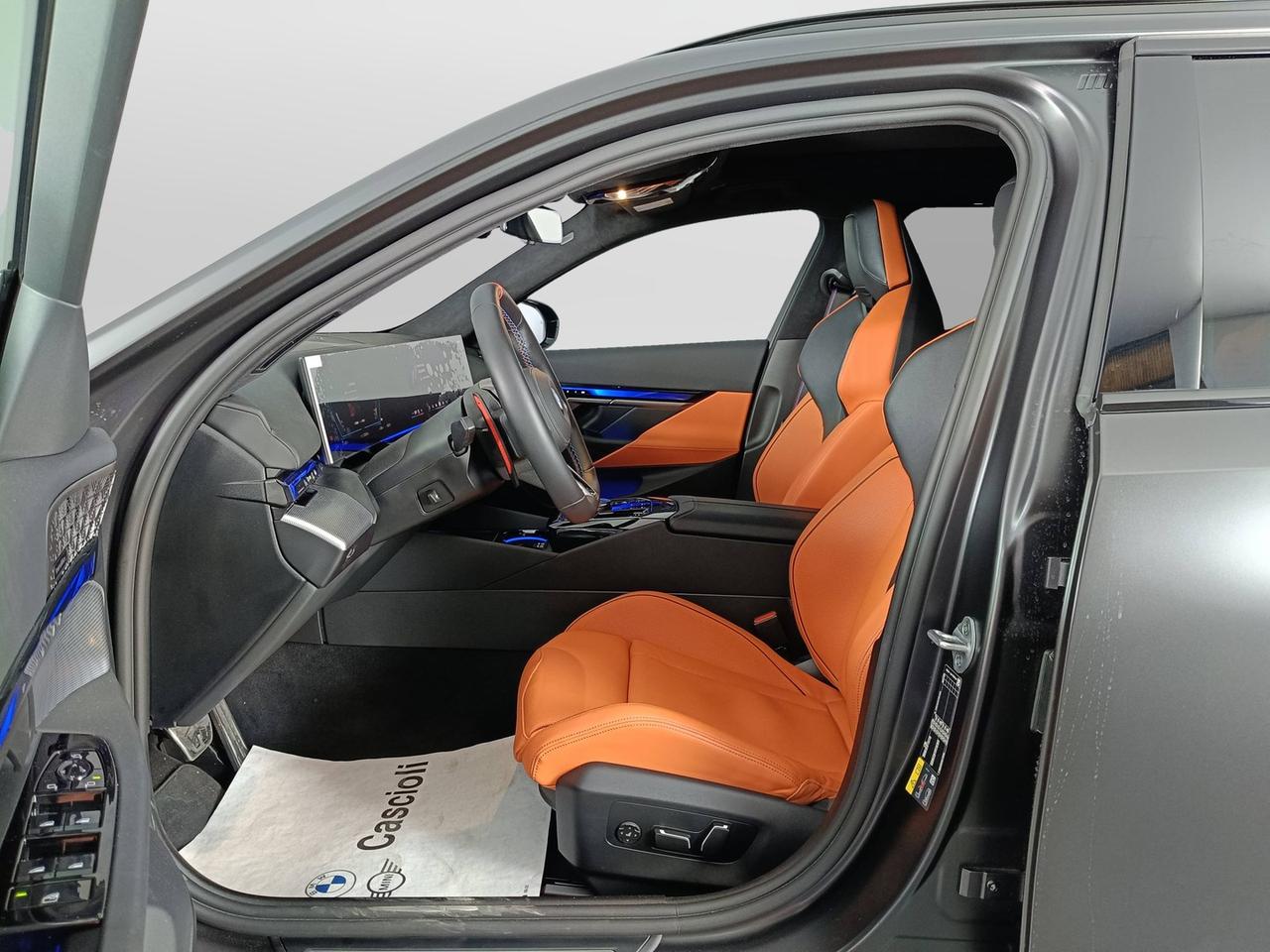 BMW M5 Touring 4.4 727cv auto