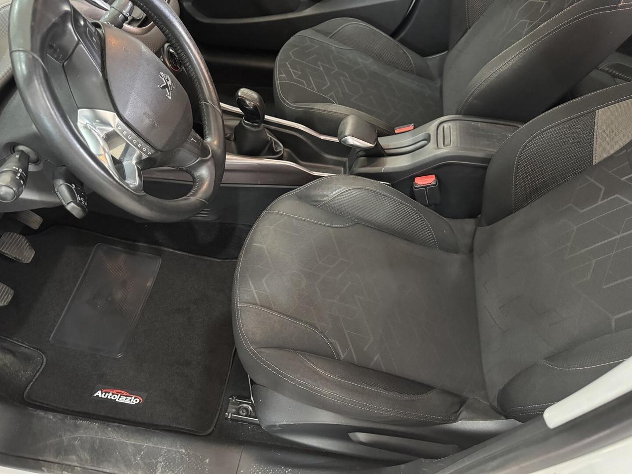 PEUGEOT 2008 1.2 cc. 82 cv. Navigatore