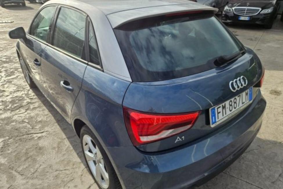 Audi A1 SPB 1.0 82 CV TFSI Admired