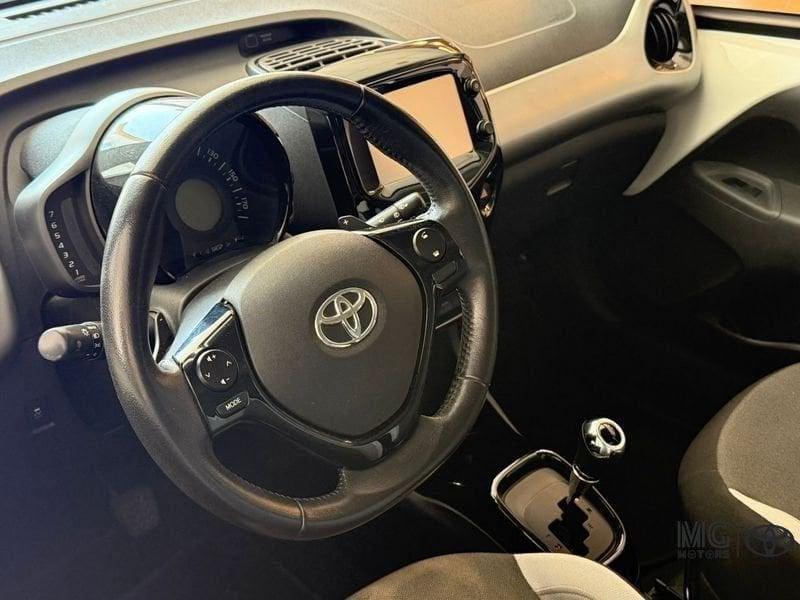 Toyota Aygo 1.0 VVT-i 69 CV 5 porte x-play MMT