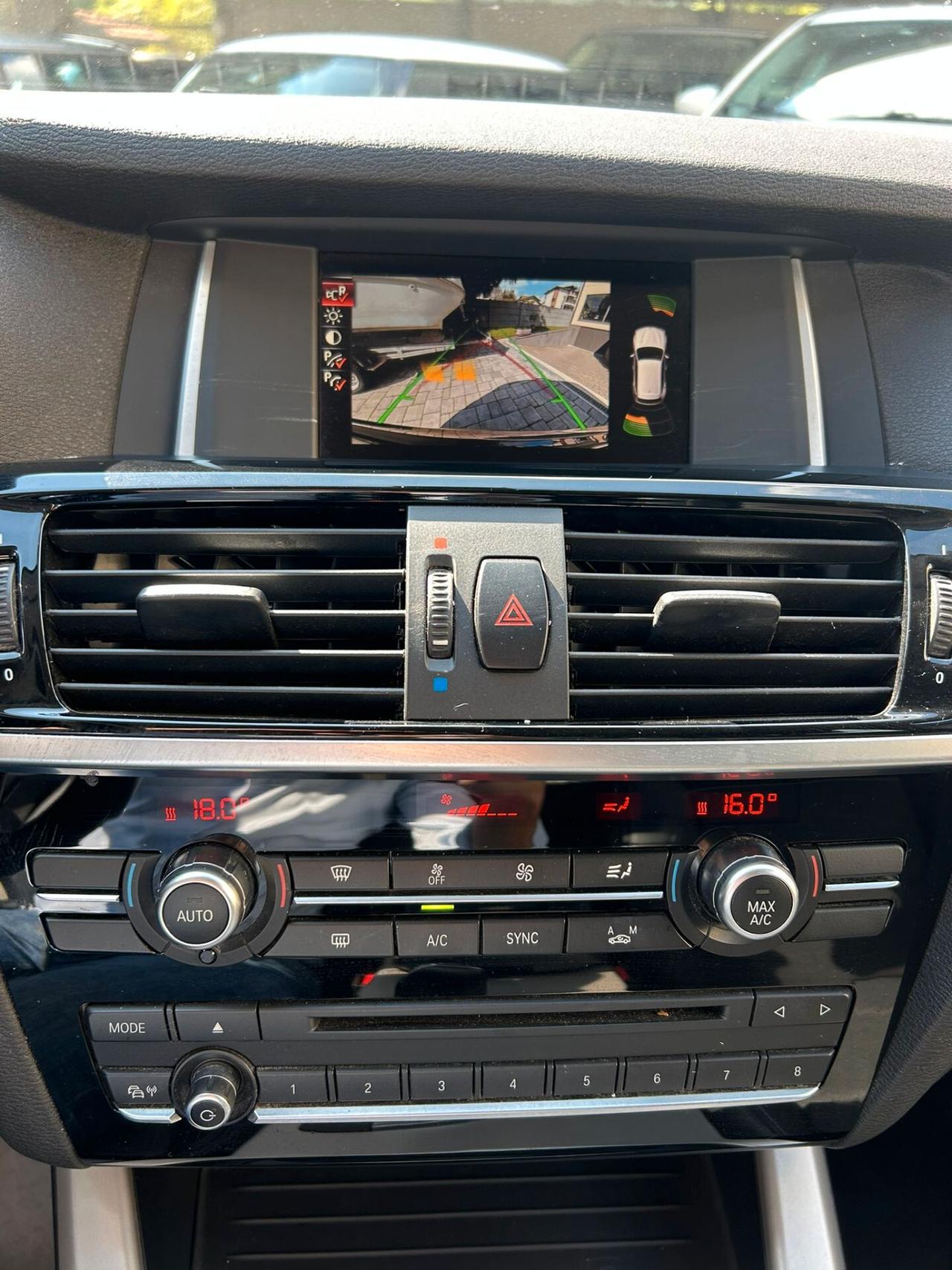 Bmw X3 xDrive20d Business aut. EURO 6B - NAVI - PELLE - PDC