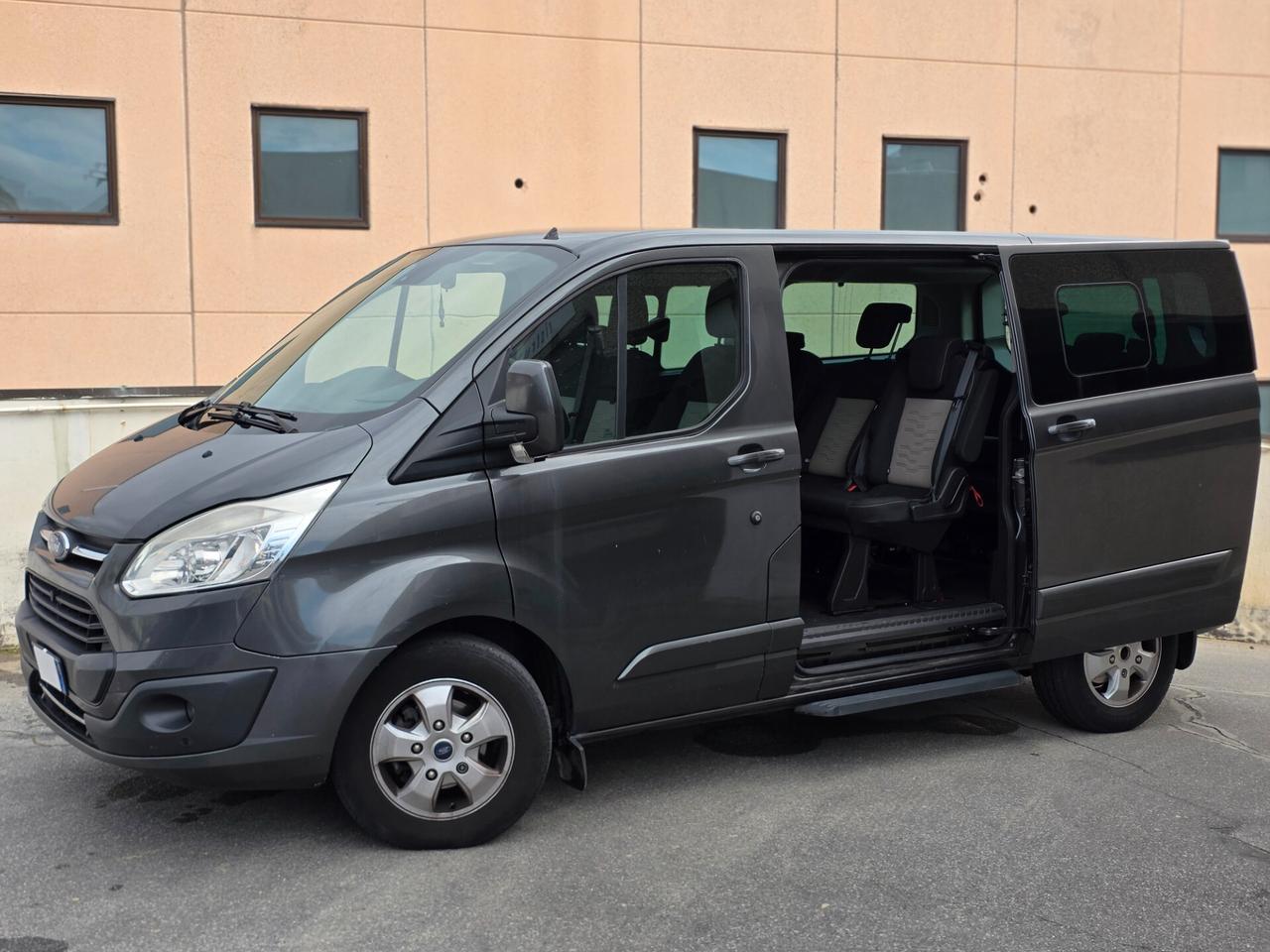 Ford Tourneo Custom 310 2.0 TDCi 130CV PC Titanium