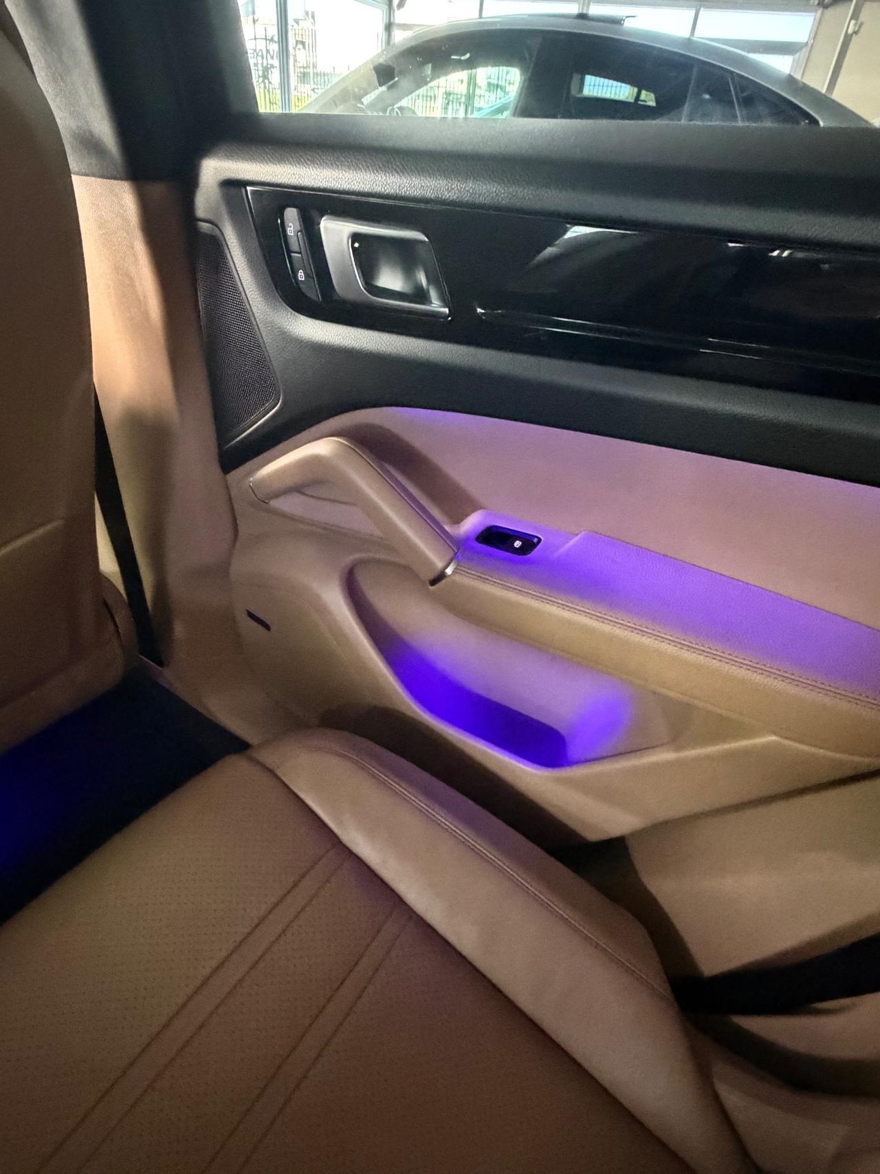 Porsche Cayenne 3.0 COUPE V6 340 KM71.000