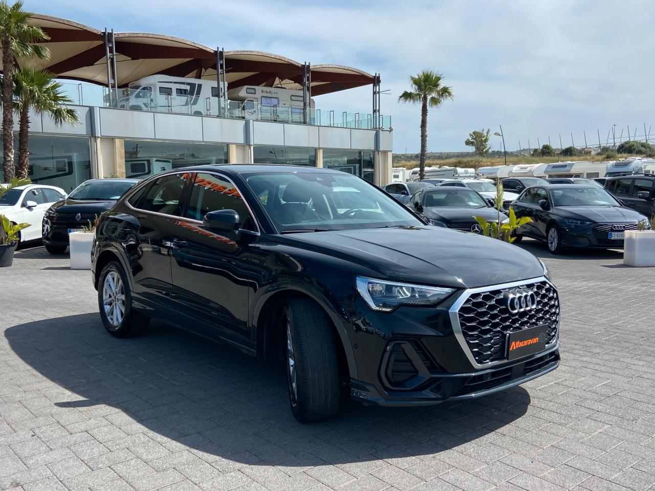 Audi Q3 Sportback 35 1.5 tfsi mhev s-tronic