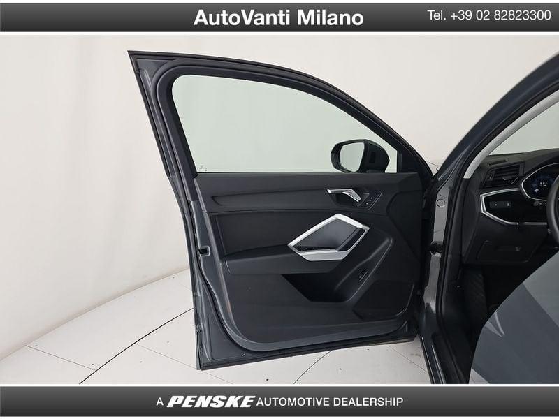 Audi Q3 Sportback 45 TFSI e S tronic Business Plus