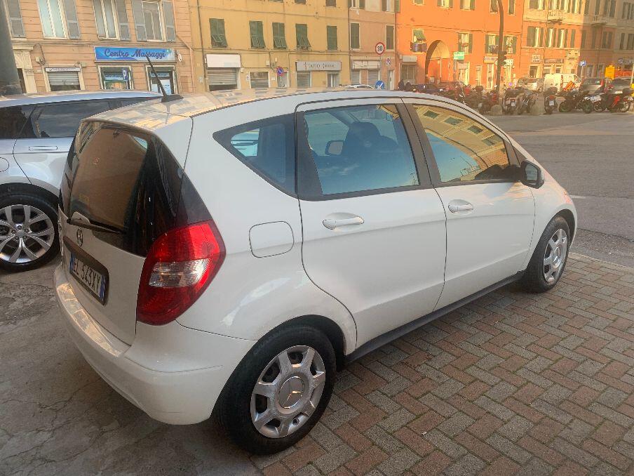 Mercedes-benz A 160 A 160 BlueEFFICIENCY Executive