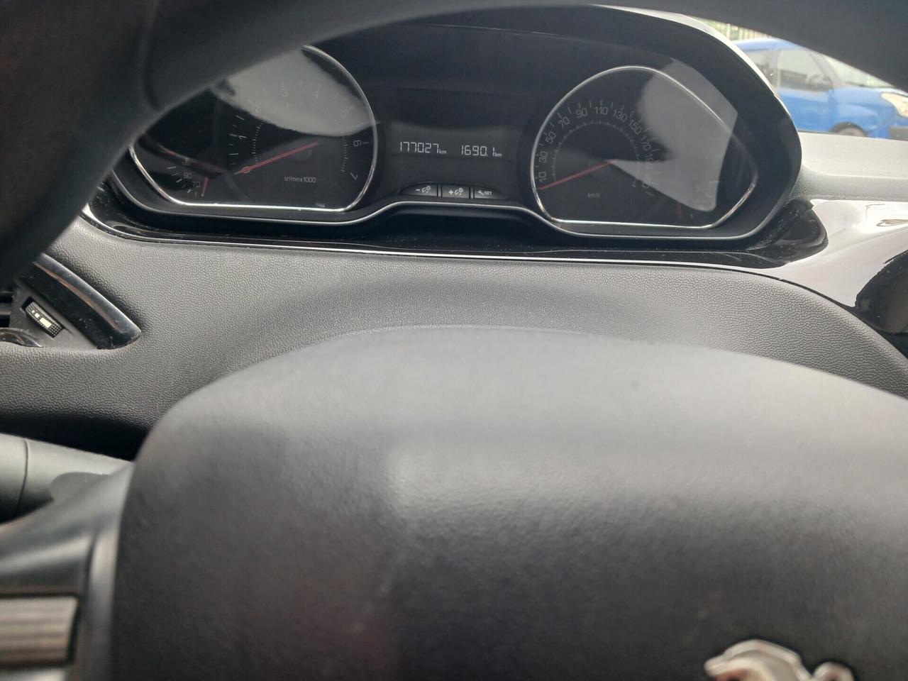 Peugeot 208 1.0 VTi 68 CV 5 porte Access