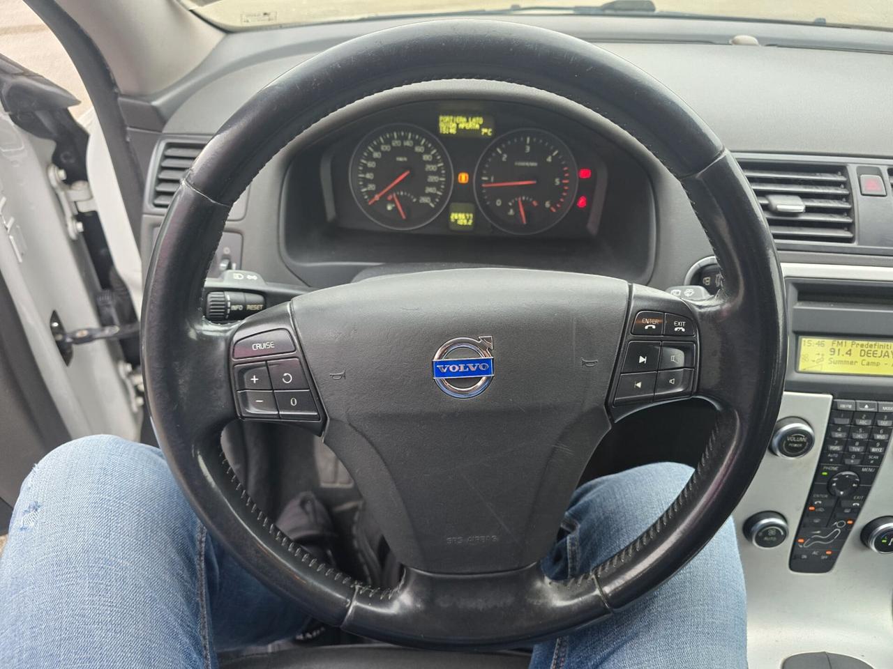 VOLVO V50 D2 R-DESIGN 1.6 DIESEL 114CV NEOPATENTATI EURO5