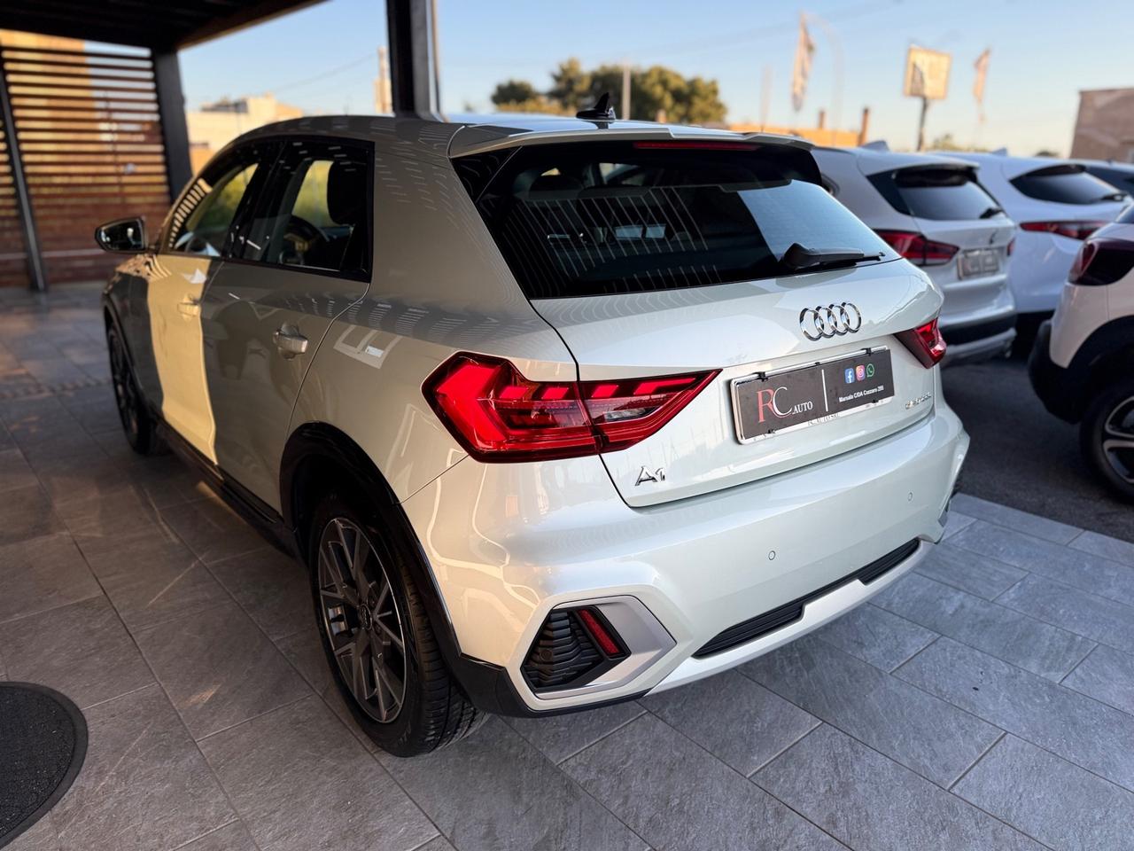 Audi A1 allstreet 30 TFSI Identity Contrast