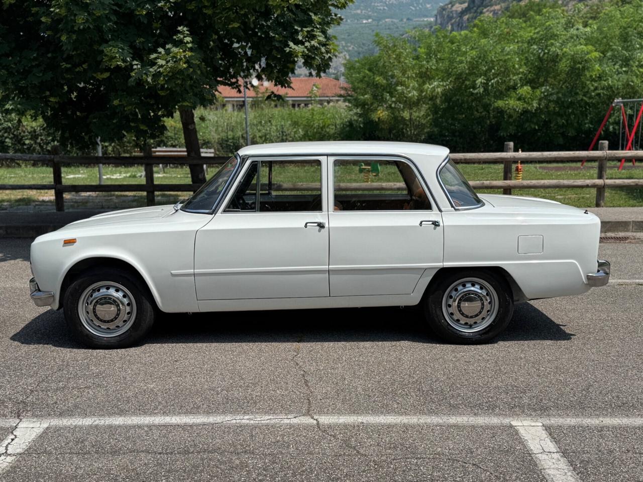 Alfa Romeo Giulia 1300 TI