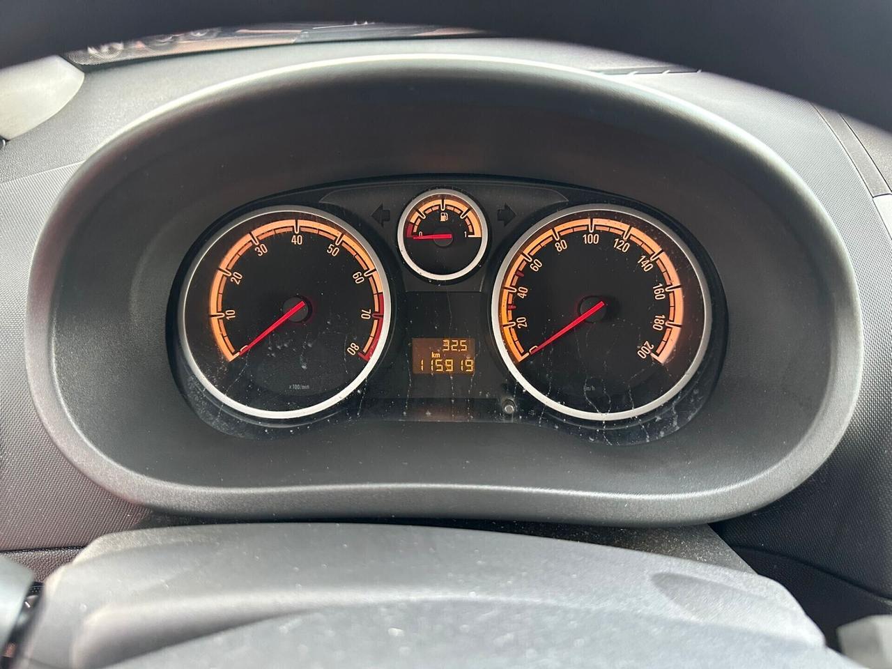 Opel Corsa 1.2 5 porte