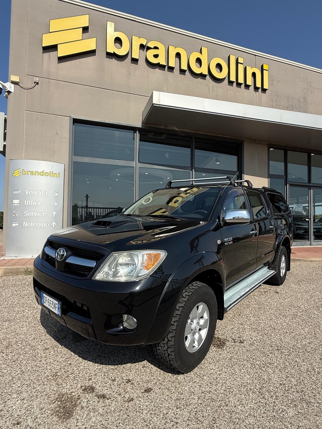 Toyota Hilux 3.0 D-4D 4WD 4p. Double Cab SR