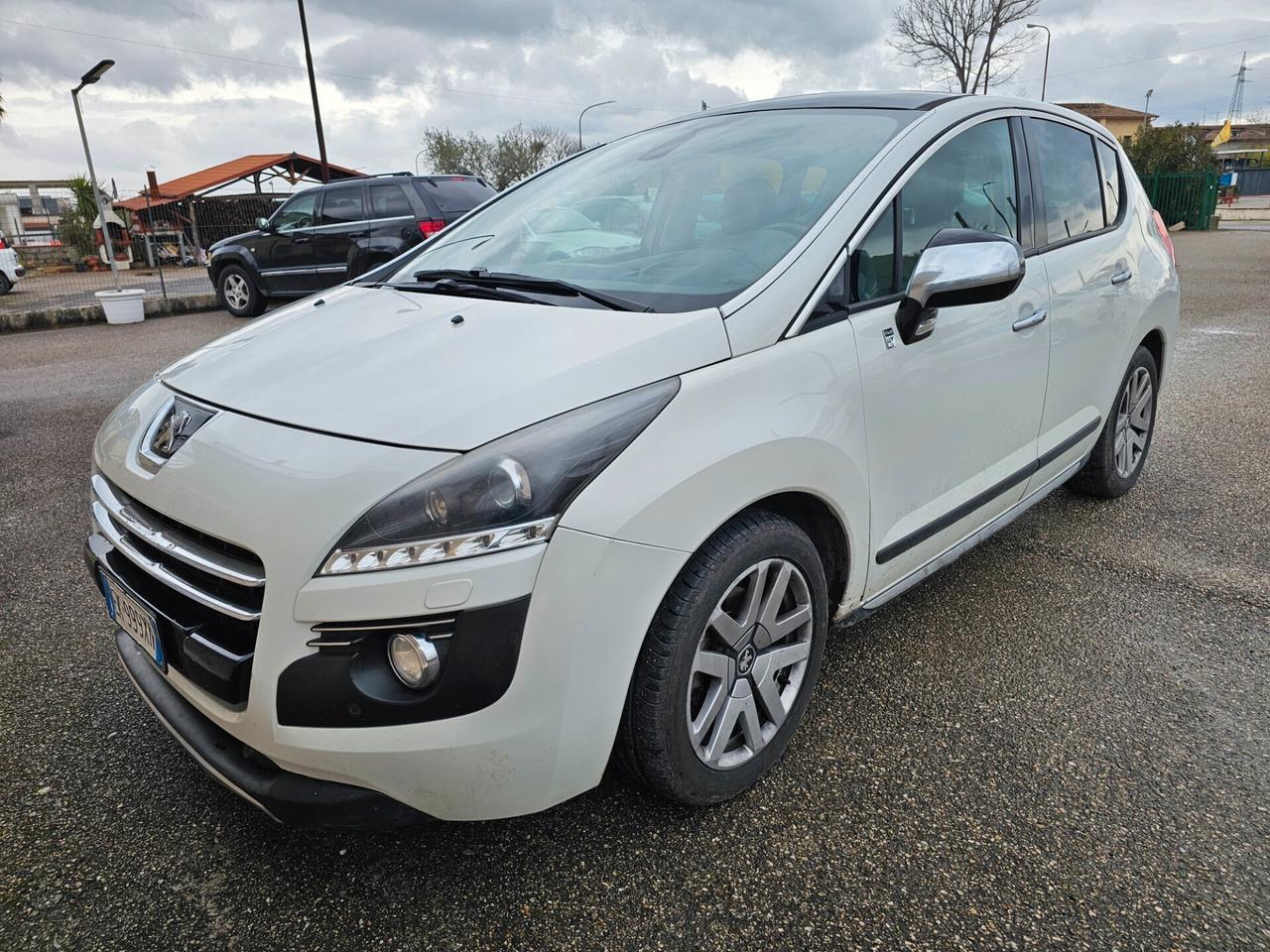 Peugeot 3008 HYbrid4 99g BATTERIA ROTTA