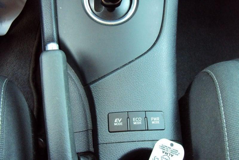 Toyota Auris Auris 1.8h Lounge cvt