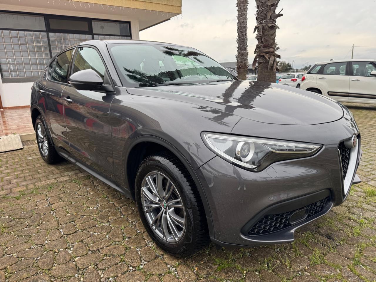 Alfa Romeo Stelvio 2.0 Turbo 200 CV AT8 Q4 Executive