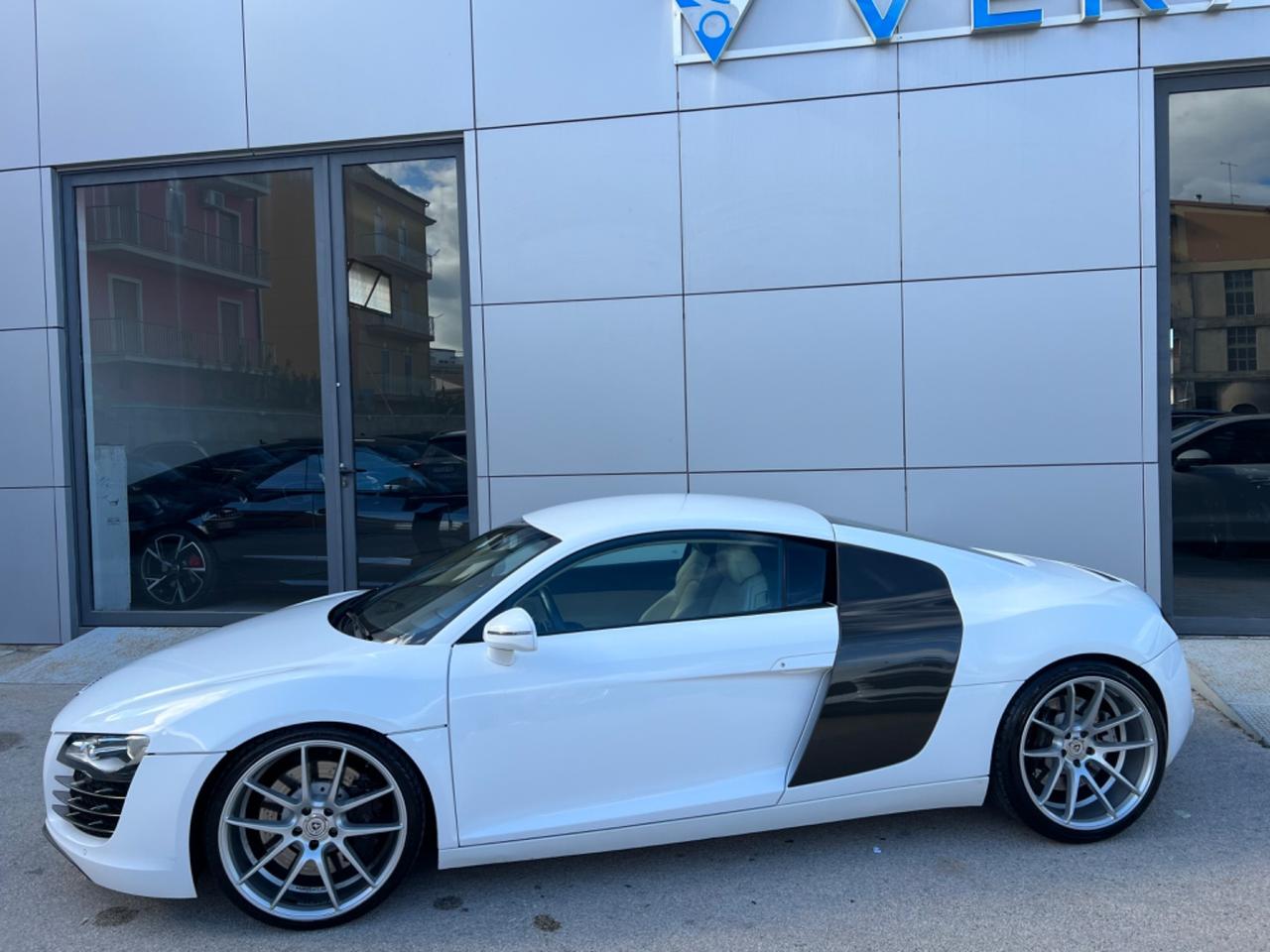 Audi R8 4.2 V8 FSI quattro R tronic - anno 2007 - km 105.000