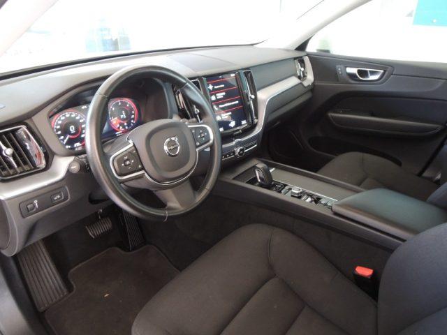 VOLVO XC60 B4 (d) AWD Geartronic Business Plus