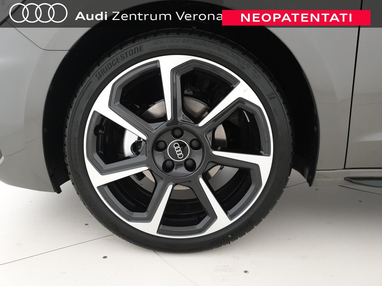 Sportback 30TFSI 116CV S tronic Identity Black
