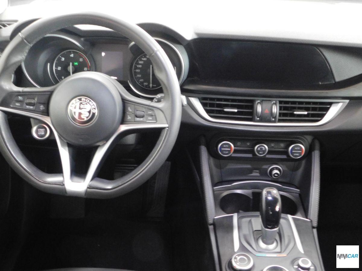 ALFA ROMEO - Stelvio - 2.2 T.diesel 180CV AT8 RWD Bus.