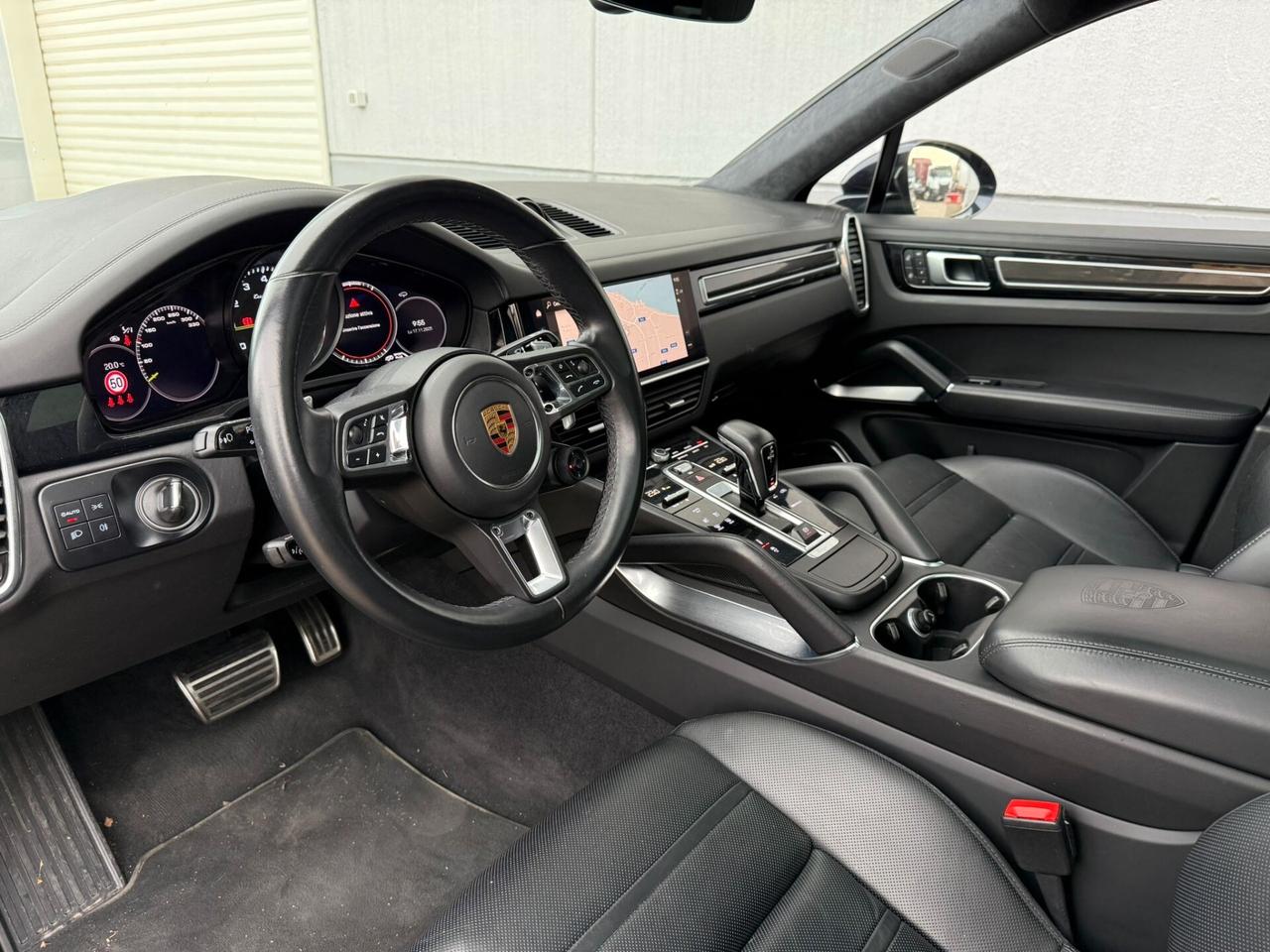 Porsche Cayenne Coupé 4.0 V8 Turbo S E-Hybrid 680 cv,