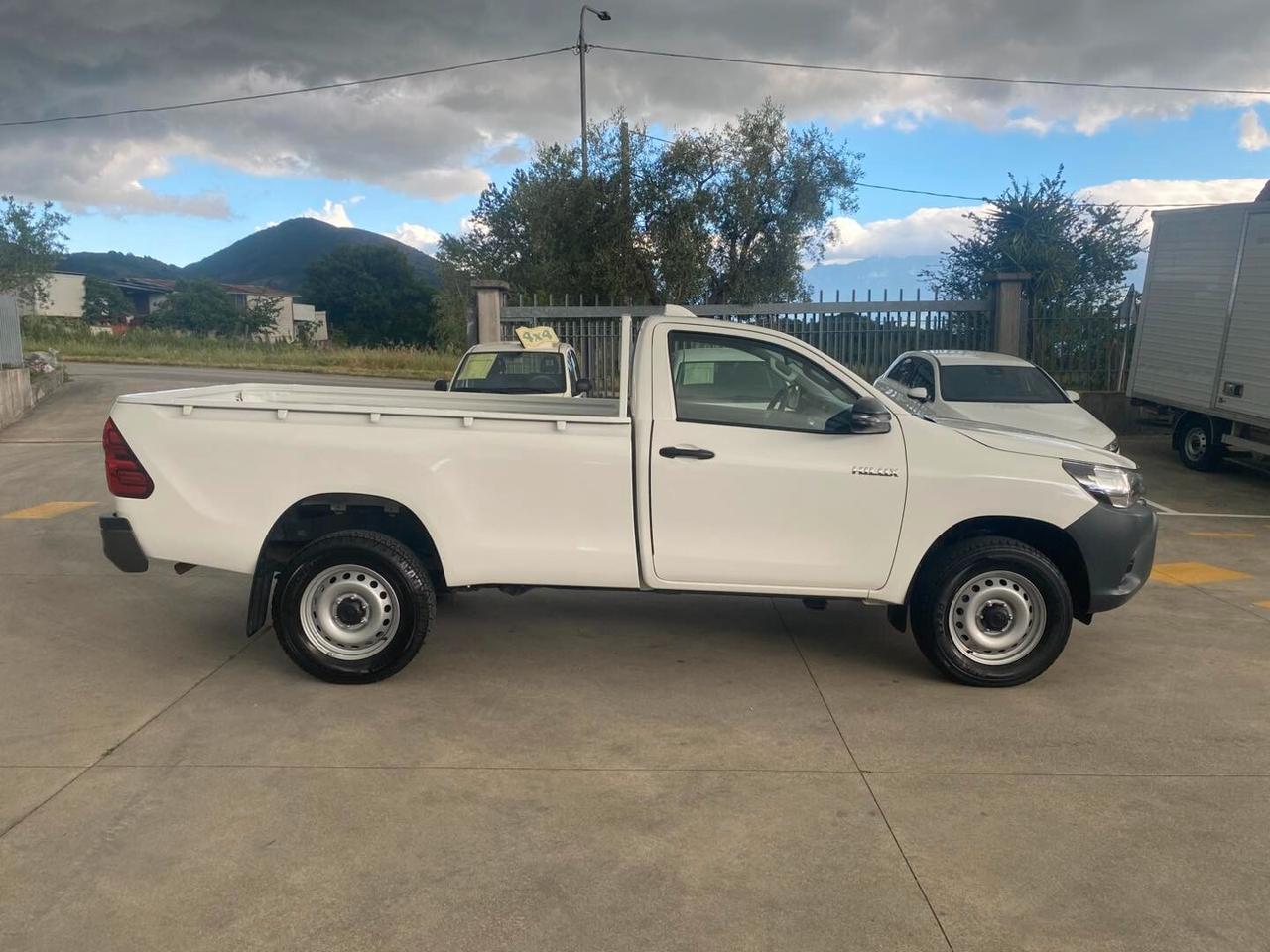 Toyota Hilux 2.4 D-4D 4WD 2 porte Single Cab Comfort