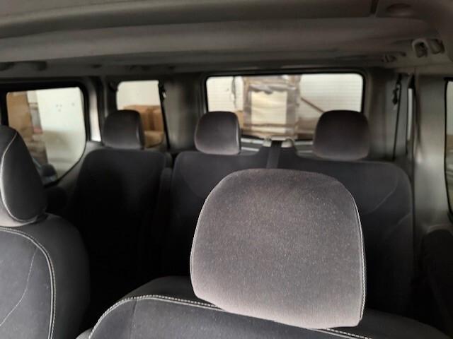 Renault Trafic T29 2.0 dCi/115 PL-TN Passenger Grand Black Ed. 9 Posti