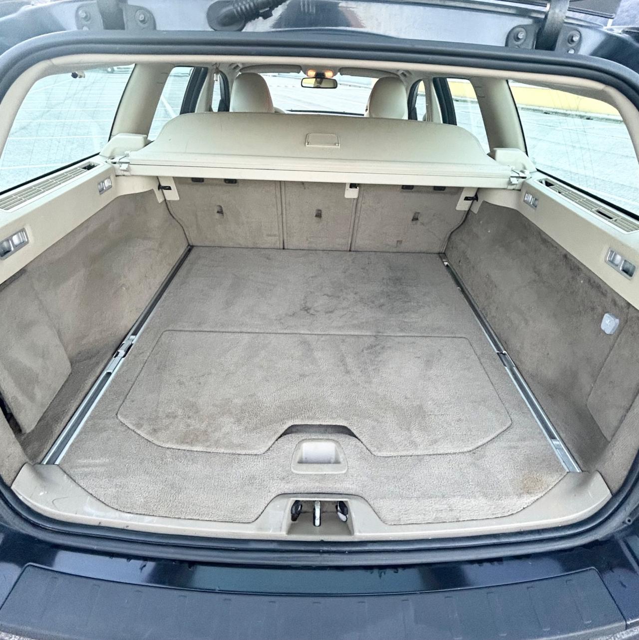 Volvo V70 2.0 D R-Design 2010