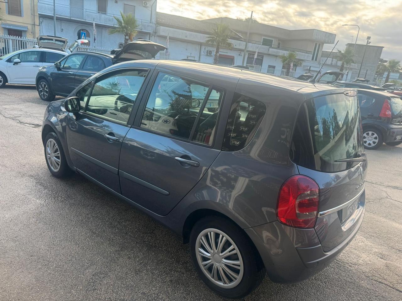 Renault Grand Modus 1.5 88CV SOLO 100MILA KM