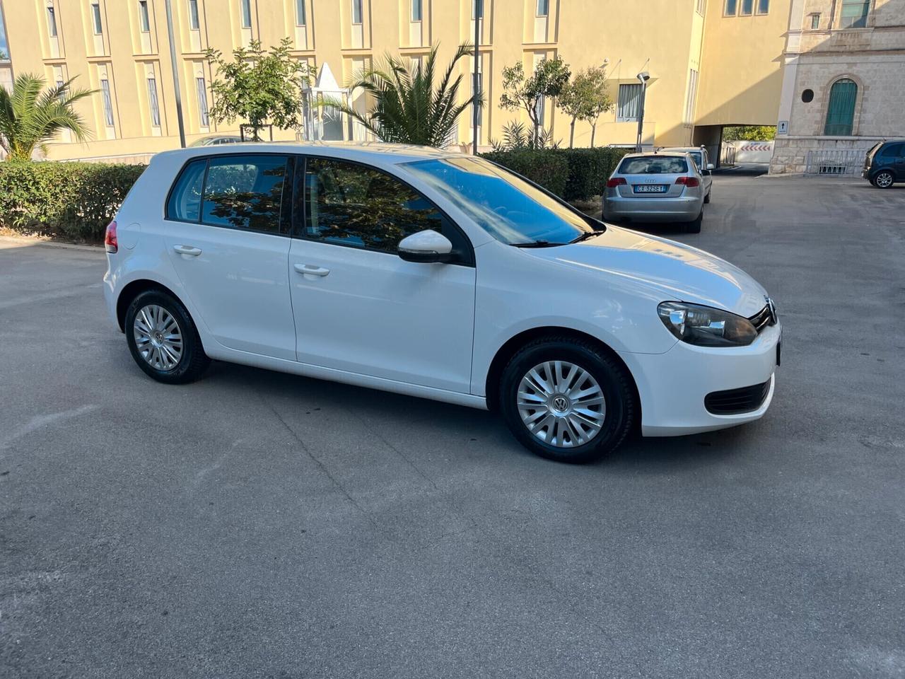 Volkswagen Golf 1.6 TDI 5p. Comfortline DaVetrina