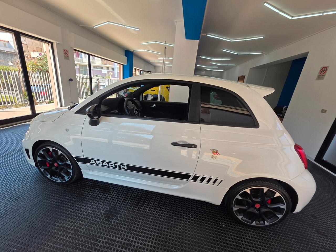 Abarth 595 1.4 Turbo T-Jet 180 CV Competizione 2021