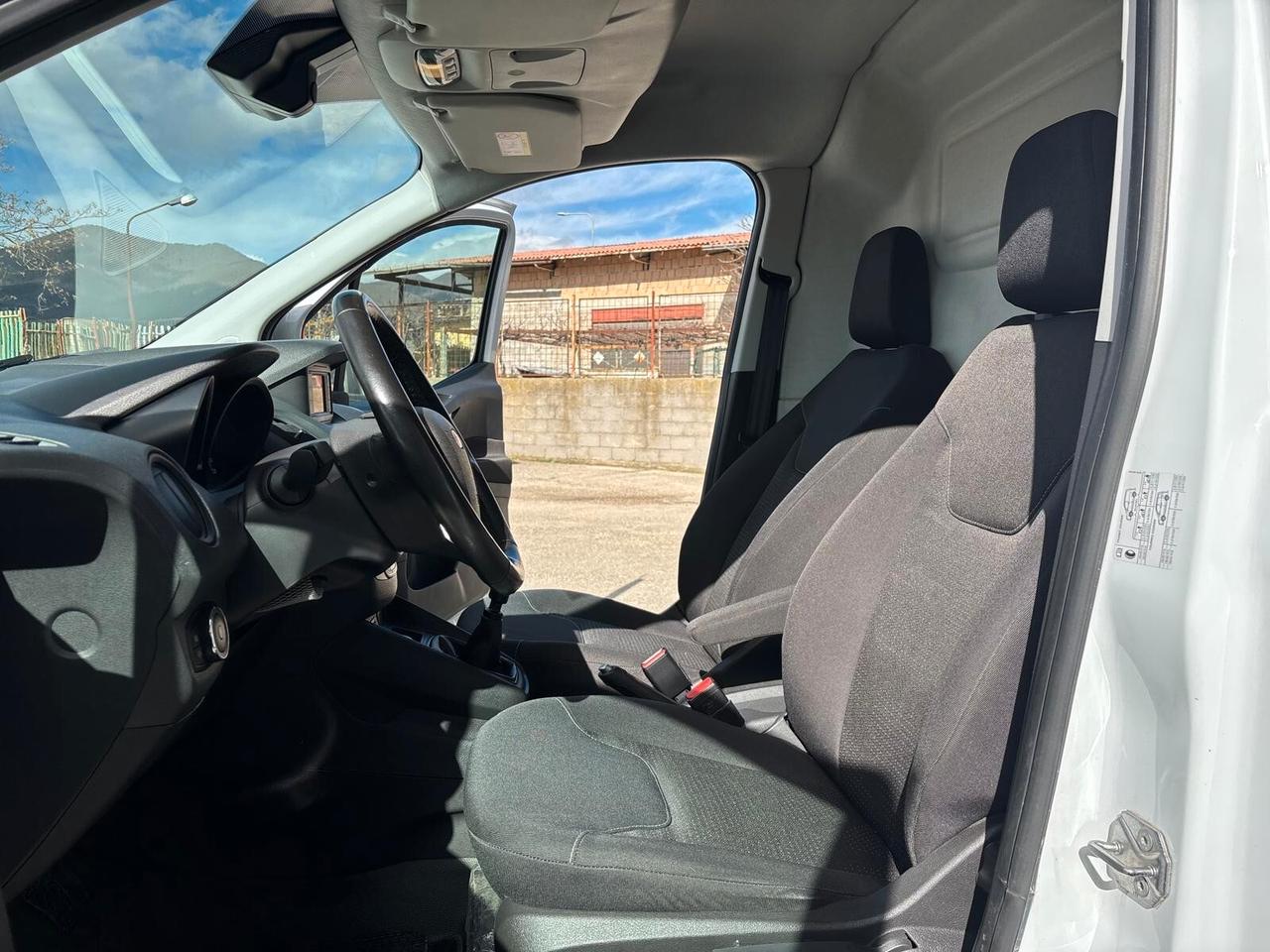 Ford Transit Courier 1.5 TDCi 75CV Van Trend 05/2021