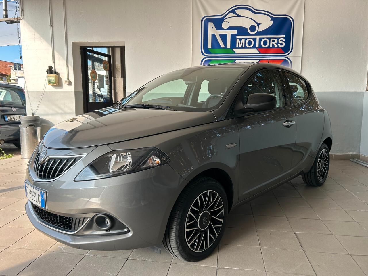 Lancia Ypsilon 1.0 FireFly 5 porte S&S Hybrid Platino