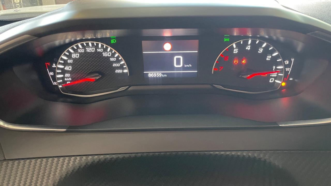 Peugeot 2008 BlueHDi 110 S&S Active Pack